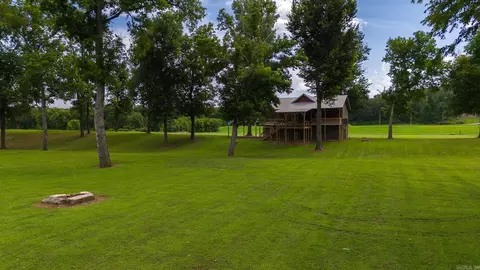Exterior - 130 Upper Yorktown, Locust Grove, AR 72550 photo 3 of 9
