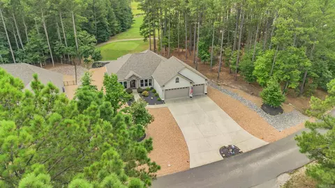 32 Alteza Dr, Hot Springs Village, AR 71909