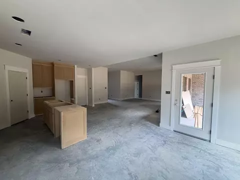 Living - 1136 Duke Dr, Bauxite, AR 72011 photo 2 of 4