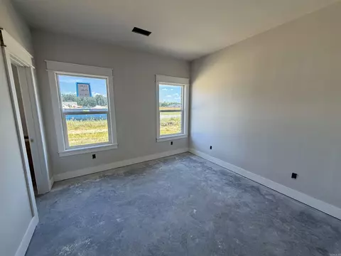 Bedroom - 1136 Duke Dr, Bauxite, AR 72011 photo 2 of 3