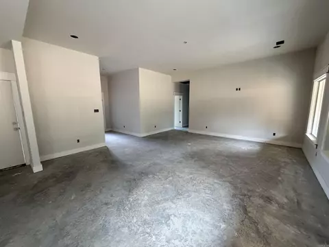 Living - 1136 Duke Dr, Bauxite, AR 72011 photo 4 of 4