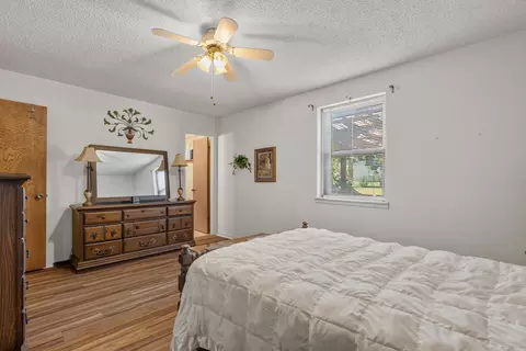Bedroom - 323 Apollo St, Malvern, AR 72104 photo 5 of 6
