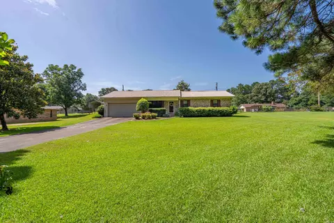 Exterior - 323 Apollo St, Malvern, AR 72104 photo 9 of 11