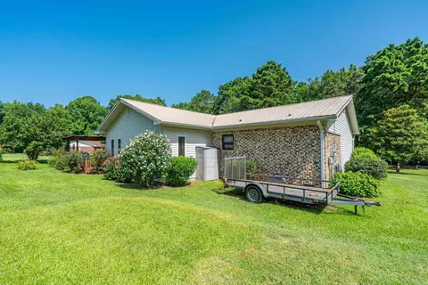 Exterior - 323 Apollo St, Malvern, AR 72104 photo 7 of 11