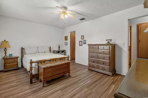 Bedroom - 323 Apollo St, Malvern, AR 72104 photo 6 of 6