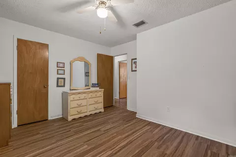 Bedroom - 323 Apollo St, Malvern, AR 72104 photo 3 of 6
