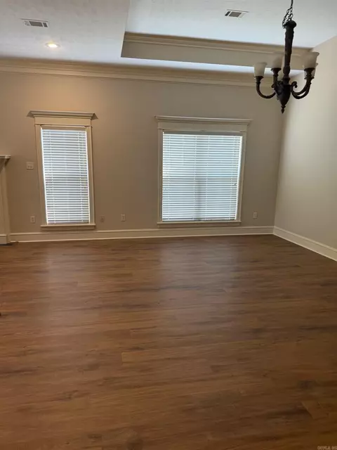1565 Declaration Cv, Conway, AR 72034 photo 5