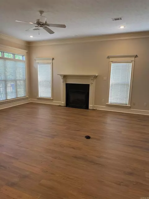 1565 Declaration Cv, Conway, AR 72034 photo 9