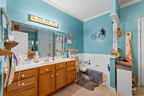 Bath - 420 Shadow Ln, Clinton, AR 72031 photo 1 of 4