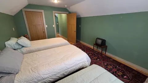 Bedroom - 189 Watersedge Ln, Edgemont, AR 72044 photo 3 of 5