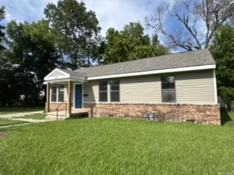 Exterior - 332 E Busbee St, Camden, AR 71701 photo 2 of 2
