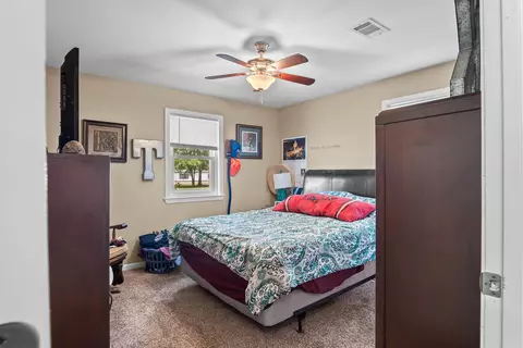 Bedroom - 175 Charlie Loop Rd, Lonoke, AR 72086 photo 3 of 4
