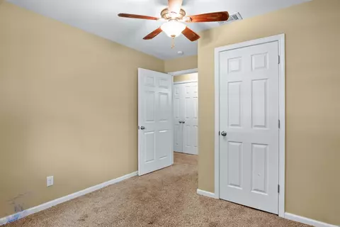 Bedroom - 175 Charlie Loop Rd, Lonoke, AR 72086 photo 2 of 4