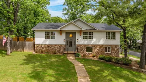 10600 Crestdale Ln, Little Rock, AR 72212