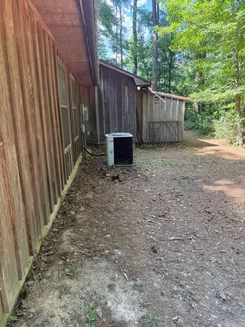 Exterior - 5107 Middle Warren Rd, Pine Bluff, AR 71603 photo 10 of 14