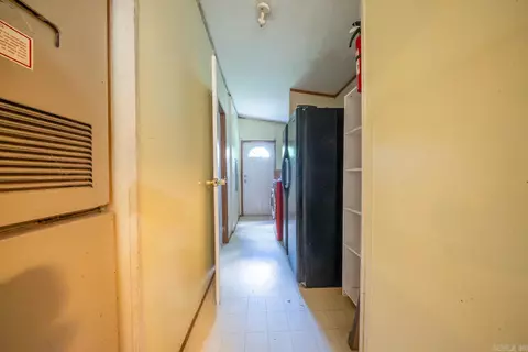 Entry Way - 155 N 12th St, Mammoth Spring, AR 72554 photo 1 of 1