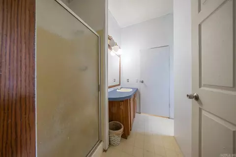 Bath - 155 N 12th St, Mammoth Spring, AR 72554 photo 2 of 4