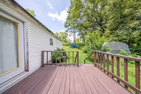 Exterior - 155 N 12th St, Mammoth Spring, AR 72554 photo 4 of 10