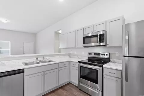 Kitchen - 1210 Mae Ln, Conway, AR 72032 photo 3 of 5