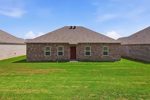 Exterior - 1210 Mae Ln, Conway, AR 72032 photo 3 of 7