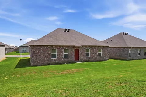 Exterior - 1210 Mae Ln, Conway, AR 72032 photo 4 of 7