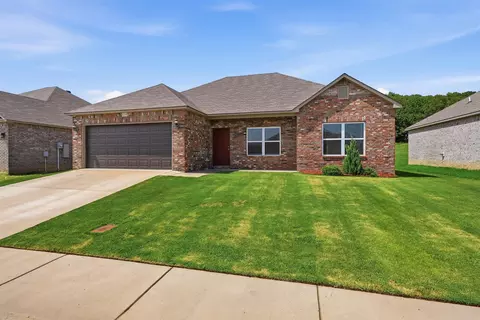 Exterior - 1210 Mae Ln, Conway, AR 72032 photo 6 of 7