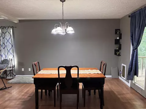Dining - 404 Cook Rd, Mountain View, AR 72560 photo 1 of 2