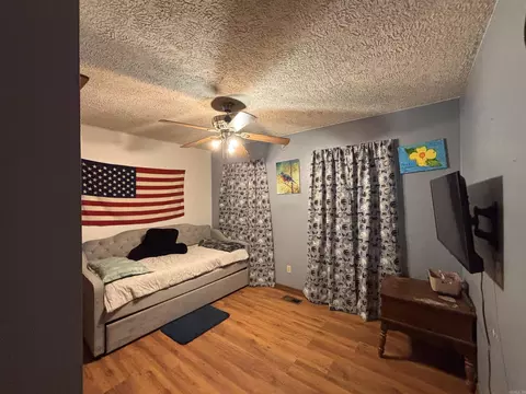 Bedroom - 404 Cook Rd, Mountain View, AR 72560 photo 1 of 5