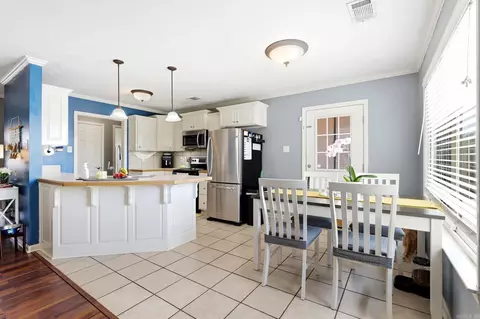 Kitchen - 26 Lakeside Dr, Ward, AR 72176 photo 6 of 6