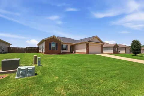 Exterior - 26 Lakeside Dr, Ward, AR 72176 photo 3 of 11