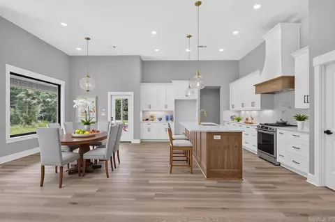 Dining - 8032 Creek Rock, Bryant, AR 72002 photo 1 of 1