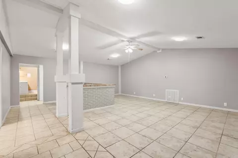 Living - 6 Crooked Creek Rd, Conway, AR 72032 photo 1 of 2