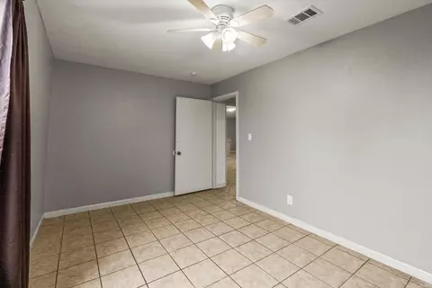 Bedroom - 6 Crooked Creek Rd, Conway, AR 72032 photo 3 of 3