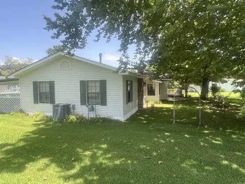 Exterior - 365 Hwy 278 E, Wickes, AR 71973 photo 2 of 8