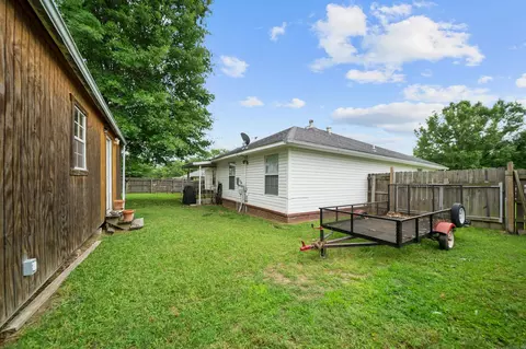 Exterior - 1806 Pinewood, Beebe, AR 72012 photo 6 of 10