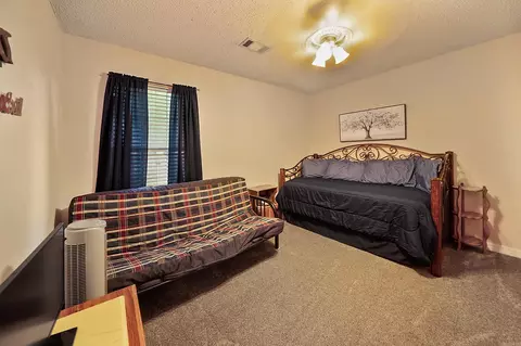 Bedroom - 1806 Pinewood, Beebe, AR 72012 photo 6 of 7