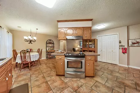 Kitchen - 1806 Pinewood, Beebe, AR 72012 photo 3 of 3
