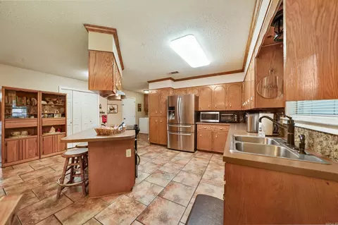 Kitchen - 1806 Pinewood, Beebe, AR 72012 photo 1 of 3