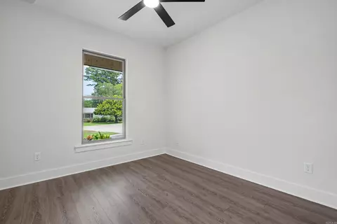Bedroom - 3509 Hwy 229, Haskell, AR 72015 photo 10 of 12