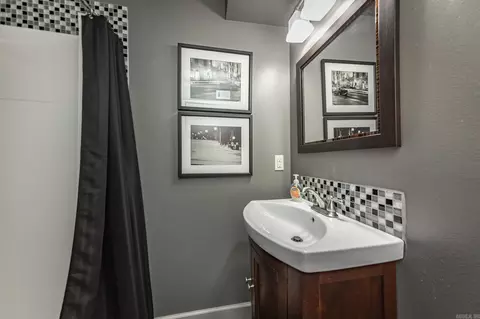 Bath - 348 Weldon Rd, Edgemont, AR 72044 photo 3 of 3