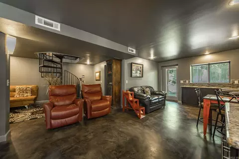 Living - 348 Weldon Rd, Edgemont, AR 72044 photo 4 of 4