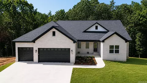 1042 Skyline Dr, Alexander, AR 72002
