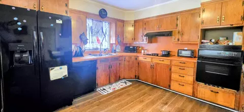 Kitchen - 5109 Faucett Rd, Pine Bluff, AR 71603 photo 1 of 3