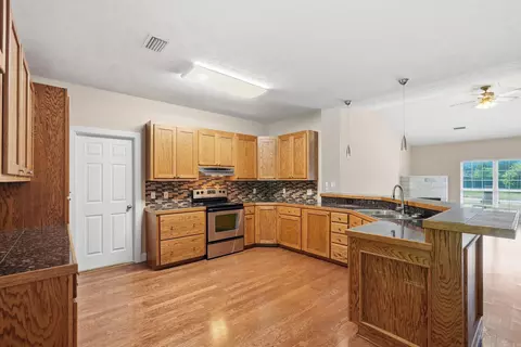 Kitchen - 55 Waterloo Loop, Vilonia, AR 72173 photo 2 of 4