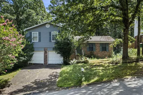 1417 Stonehenge Pl, Little Rock, AR 72212