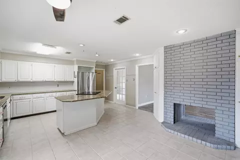 Kitchen - 1500 John Ed Cir, Conway, AR 72034 photo 5 of 5