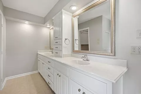 Bath - 1500 John Ed Cir, Conway, AR 72034 photo 1 of 4