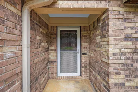 Entry Way - 1500 John Ed Cir, Conway, AR 72034 photo 1 of 2