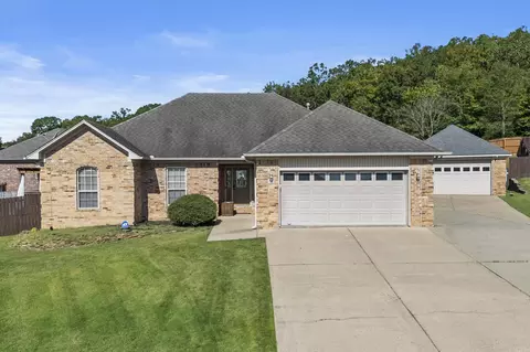 16 Chetay Dr, Cabot, AR 72023