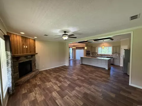 Living - 242 Arthur Kirk Rd, Beebe, AR 72012 photo 6 of 7